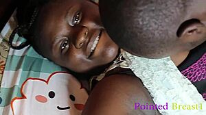 बड़ी गांड वाली अफ्रीकी बेब को उसके काले बॉयफ्रेंड ने पीओवी में चोदा